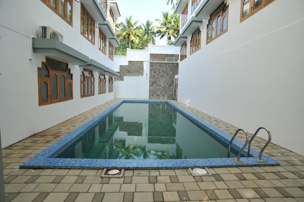 Indraprastha Beach Resort バルカラ エクステリア 写真